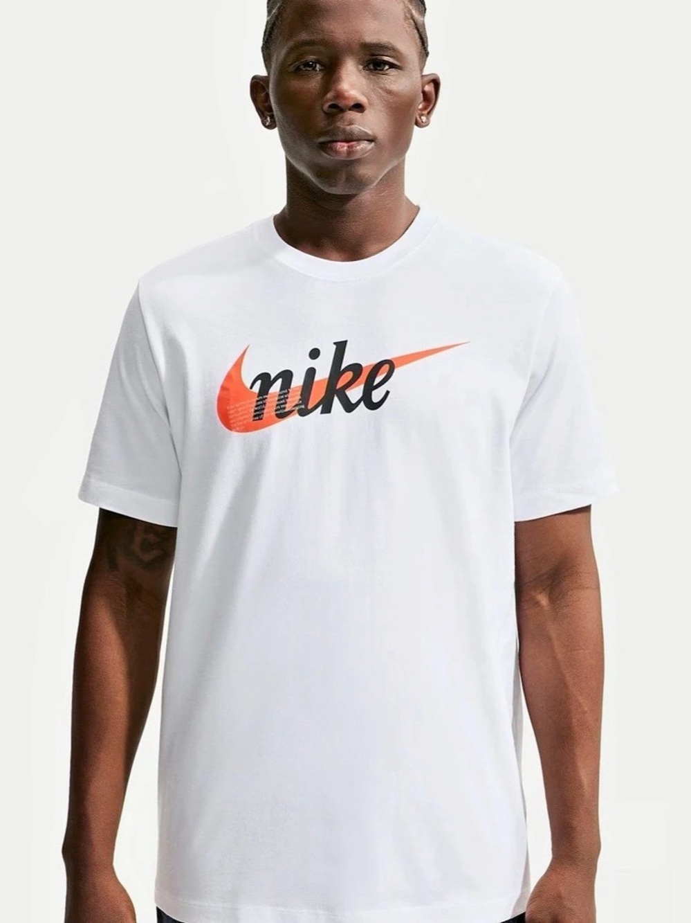 Nike Men's Graphic Logo T-Shirt in White